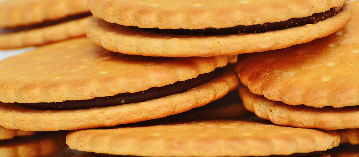 Galletas rellenas de chocolate