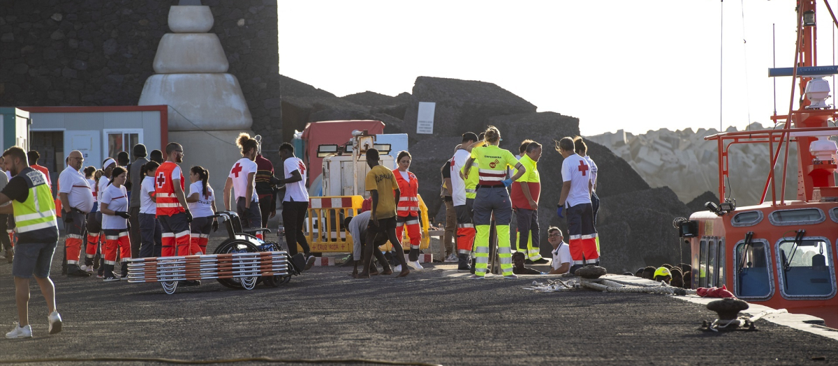 Llegada de un cayuco al puerto de La Restinga (El Hierro) el pasado 31 de agosto