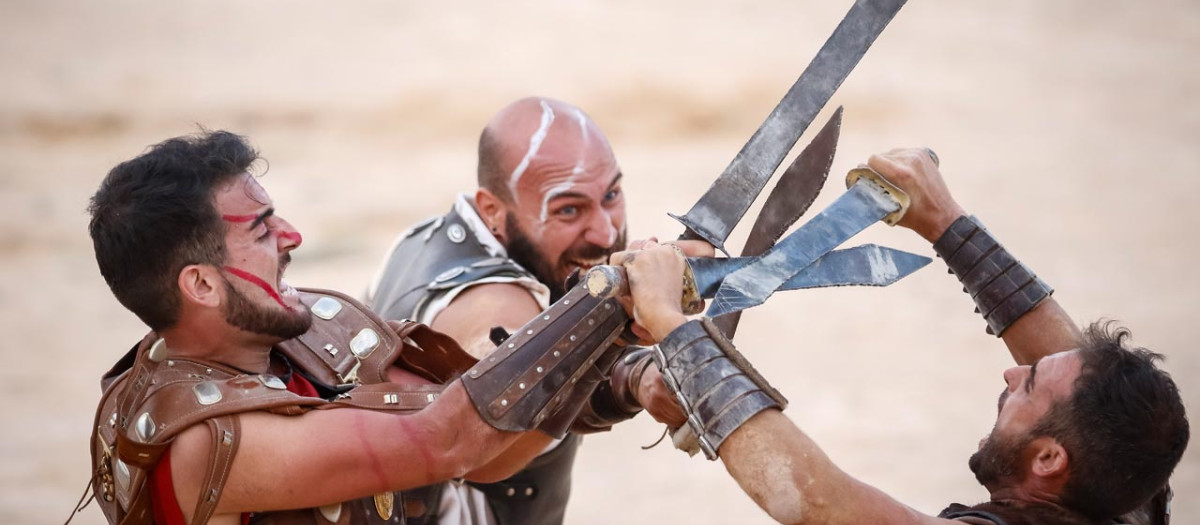 Gladiadores luchando