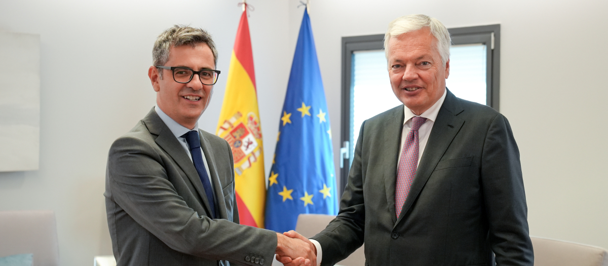 El ministro de Justicia, Félix Bolaños, con el comisario europeo del ramo, Didier Reynders, en Madrid