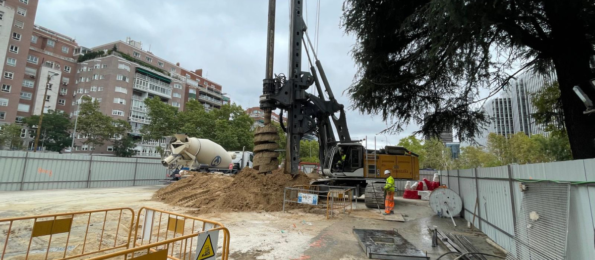 Obras de la nueva estación de Metro de Santiago Bernabéu