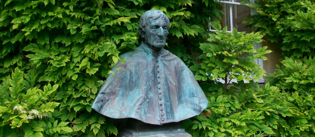 Busto del Cardenal Newman, en Trinity College (Oxford)