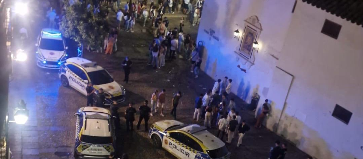 Intervención policial en la verbena de la plaza del Conde de Priego