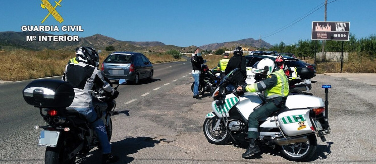 Las nuevas motos camufladas son las viejas patrulla sin pegatinas