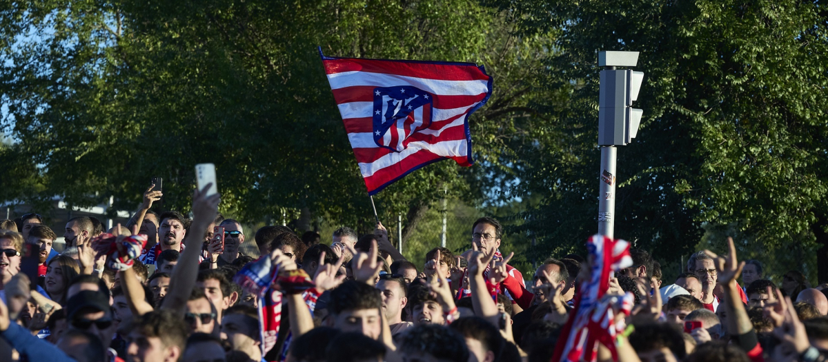 Los aficionados del Atlético de Madrid tiraron de ingenio para insultar a Vinicius