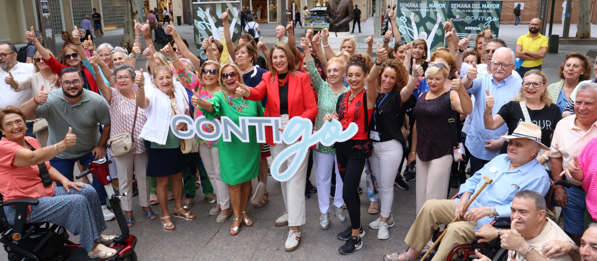 Acto del Día del Mayor en el bulevar