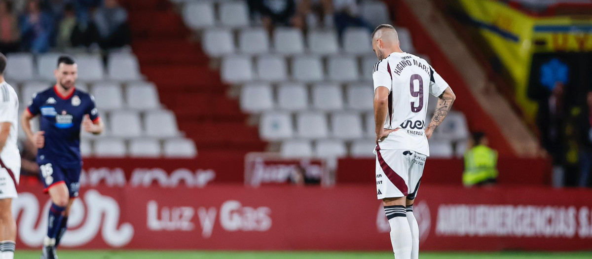 Higinio lamenta uno de los goles del Deportivo