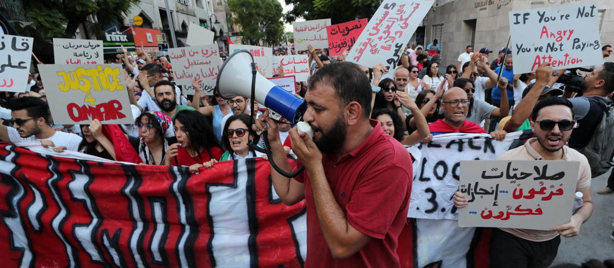 Protestas contra el presidente de Túnez, Kais Saied, que aseguran que menoscaba la democracia