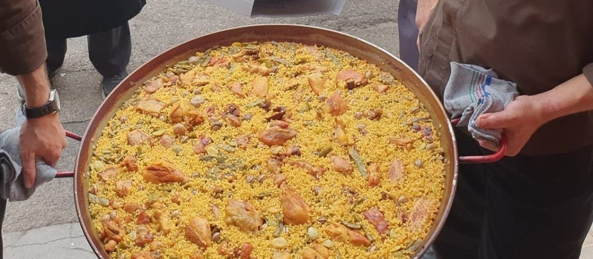 Imagen de una típica paella valenciana