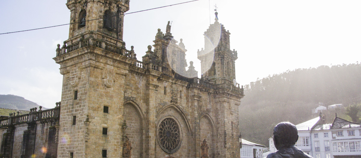 La Catedral de unos de los pueblos más bonitos de Galicia según National Geographic