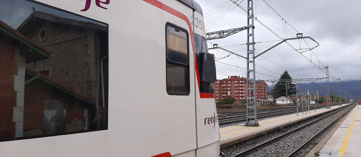 Tren de Renfe en la estación de Reinosa

EUROPA PRESS
26/10/2022