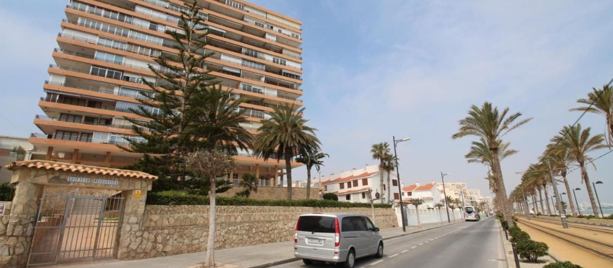 Edificio de viviendas en El Campello, Alicante