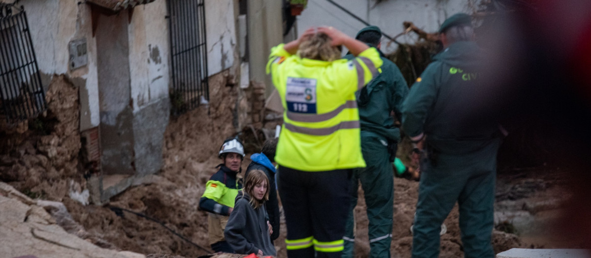 Varios servicios de emergencias ayudan en las labores de rescate, a 29 de octubre de 2024, en Letur, Albacete