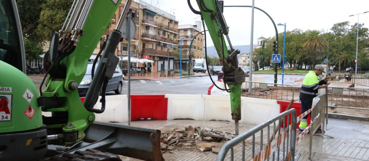 Inicio de los trabajos en la avenida de Trassierra