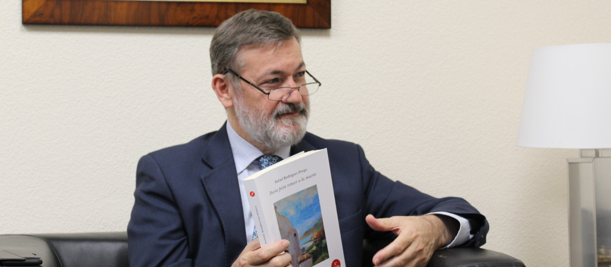 Rafael Rodríguez-Ponga, durante la entrevista