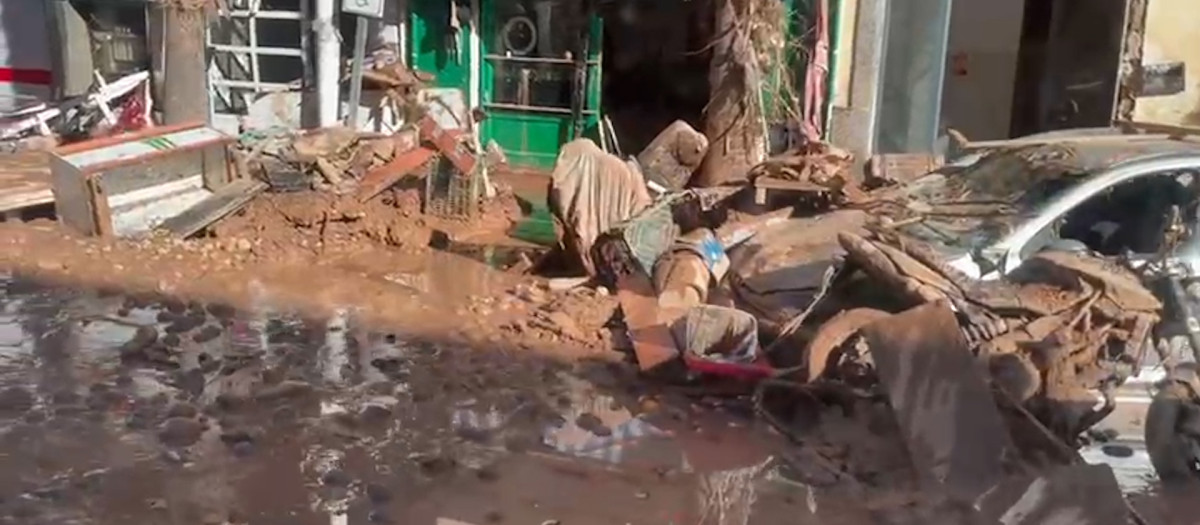 La destrucción en muchas zonas de Valencia sigue siendo total cuatro días después de la DANA