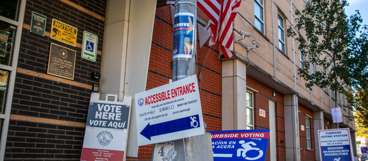 Centro de votación anticipada en el Distrito 1 de Washington D.C.