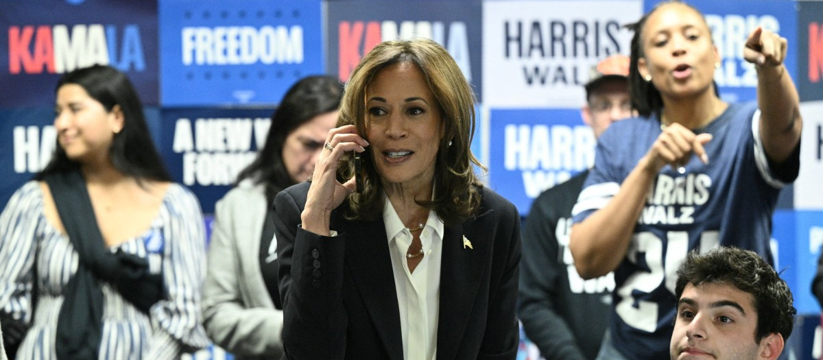 La vicepresidenta de Estados Unidos y candidata presidencial demócrata, Kamala Harris, en la sede del Comité Nacional Demócrata en Washington