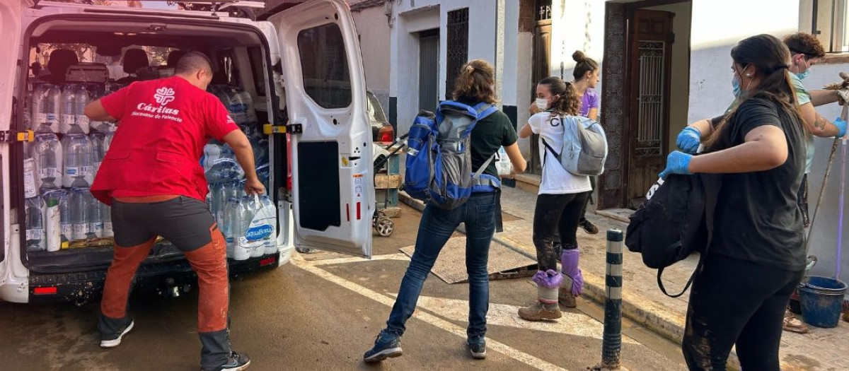 Voluntarios de Cáritas