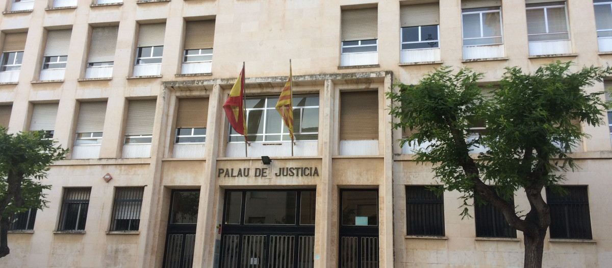 Vista exterior de la Audiencia de Tarragona