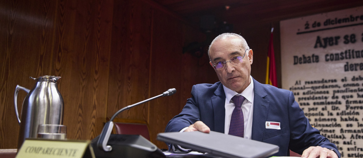 El exdirector del Aeropuerto Adolfo Suárez-Madrid Baraja, José Antonio Álvarez Fernández, comparece en la Comisión de investigación por contratos públicos durante la pandemia de covid-19, relacionadas con el caso Koldo, en la sala campoamor del Senado, a 11 de noviembre de 2024, en Madrid (España). La comisión trata, a su vez, los posibles casos de corrupción que, directa o indirectamente, tengan relación con las actividades y contactos de las personas que forman parte de la trama investigada en la Operación Delorme.

Jesús Hellín / Europa Press
11 NOVIEMBRE 2024;COMISIÓN;MASCARILLAS;KOLDO;CASO KOLDO;COVID;SENADO;CÁMARA ALTA;
11/11/2024