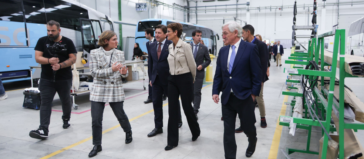 La presidenta de Navarra, María Chivite, durante una visita que realizó a la empresa Sunsundegui hace ahora un año