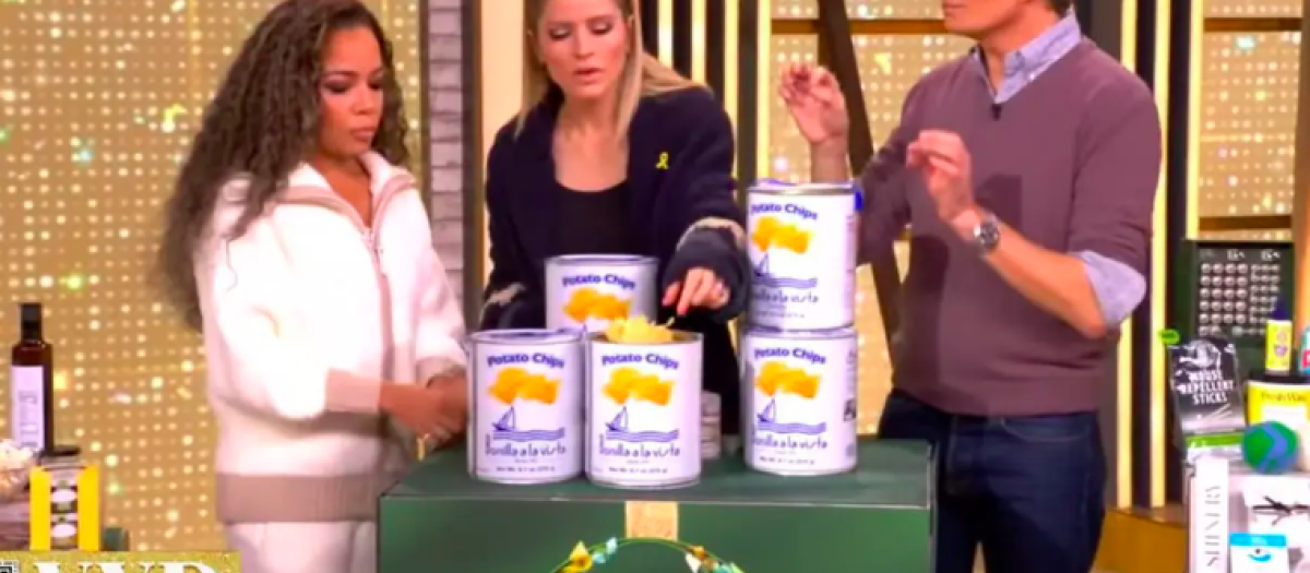 Momento en el Show de Oprah en el que incluyó las latas de Bonilla entre sus productos favoritos