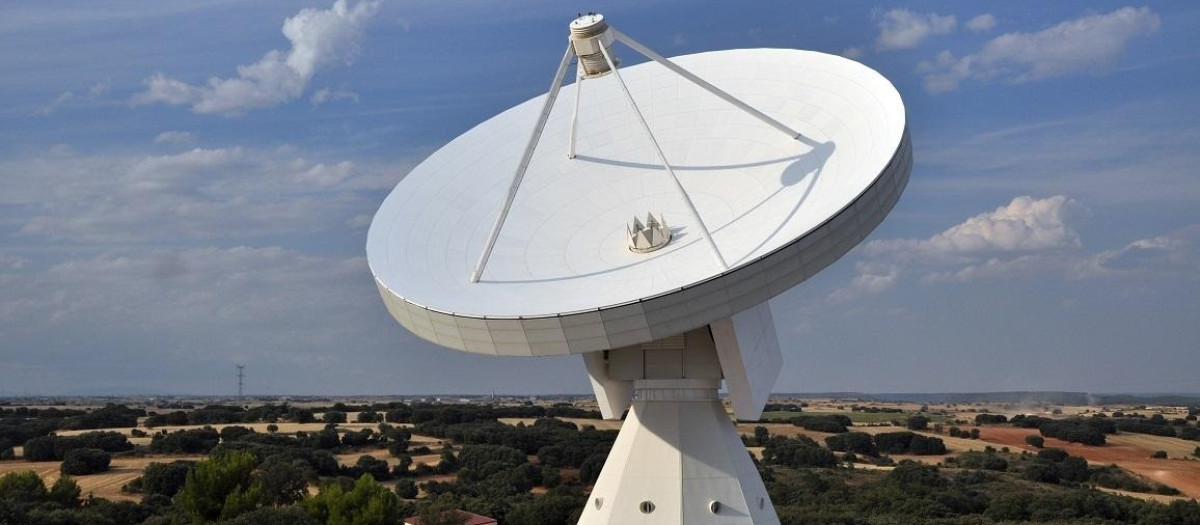 El gran radiotelescopio del Observatorio de Yebes

REMITIDA / HANDOUT por MINISTERIO
Fotografía remitida a medios de comunicación exclusivamente para ilustrar la noticia a la que hace referencia la imagen, y citando la procedencia de la imagen en la firma
13/11/2024