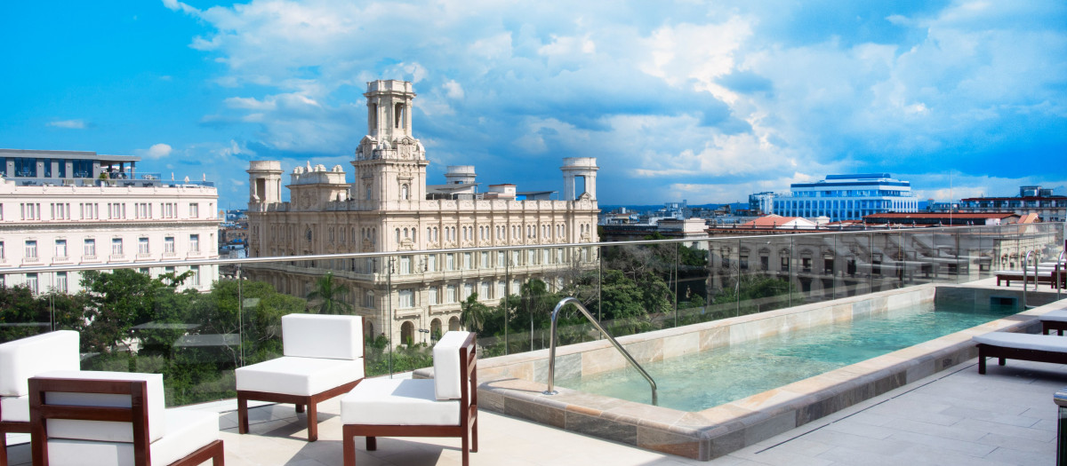 Terraza de uno de los hoteles de la cadena Axel