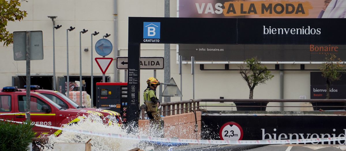 Centro comercial Bonaire, Valencia, tras el paso de la DANA