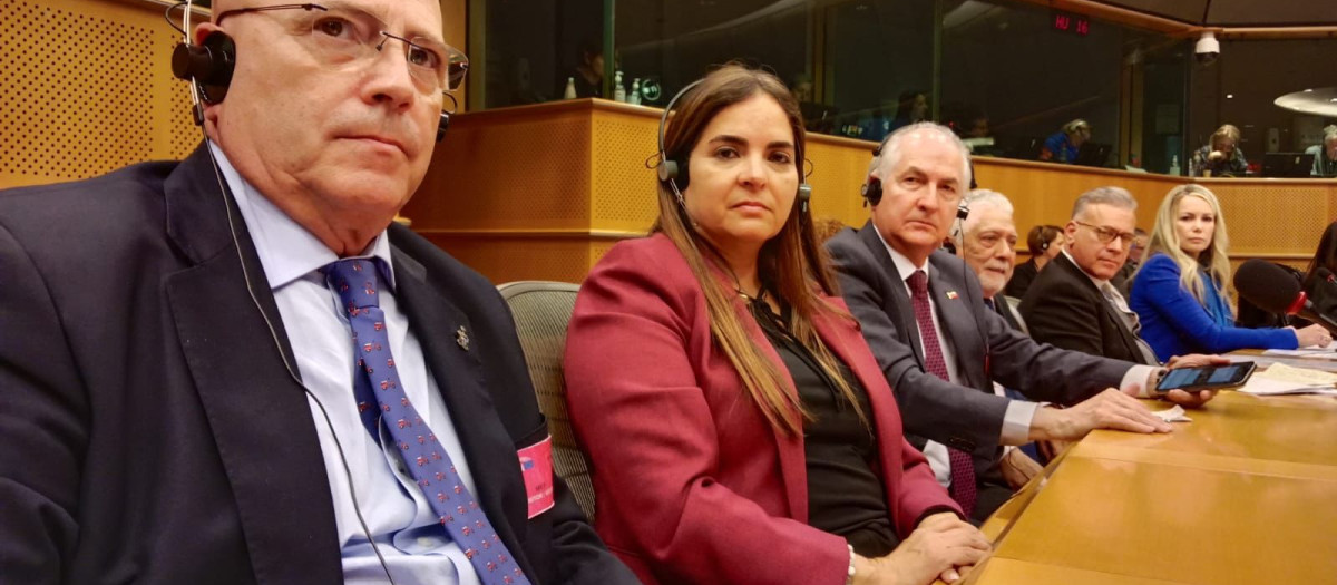 Antonio Ledezma y la delegación venezolana en Bruselas