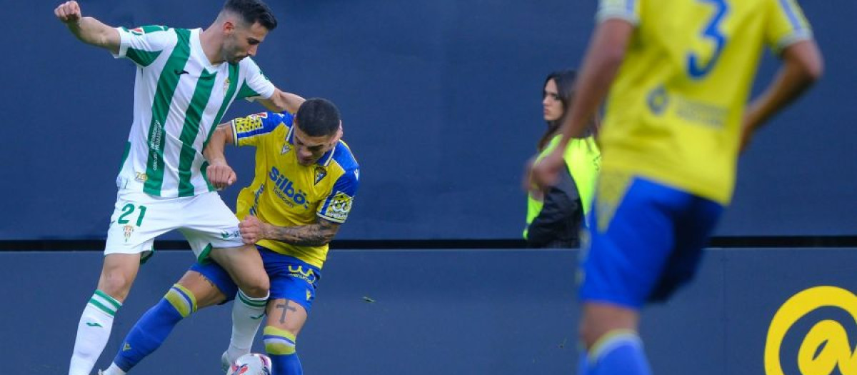 Carlos Albarrán, en el duelo ante el Cádiz