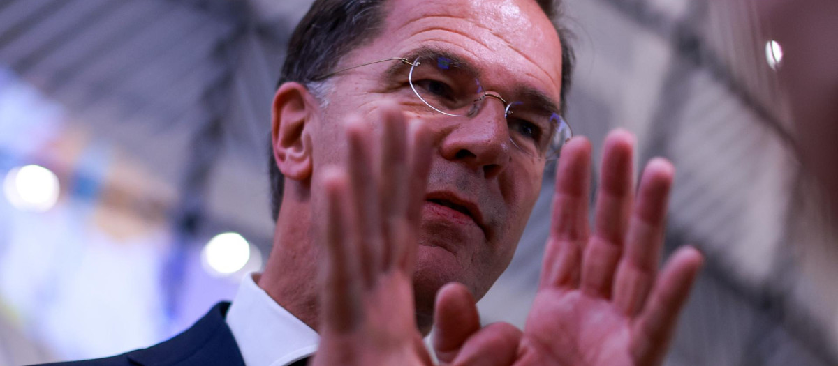 Brussels (Belgium), 19/11/2024.- NATO Secretary General Mark Rutte speaks during meeting of the defence segment of the European Foreign Affairs Council, in Brussels, Belgium, 19 November 2024. The Council will discuss EU military support to Ukraine. (Bélgica, Ucrania, Bruselas) EFE/EPA/OLIVIER HOSLET