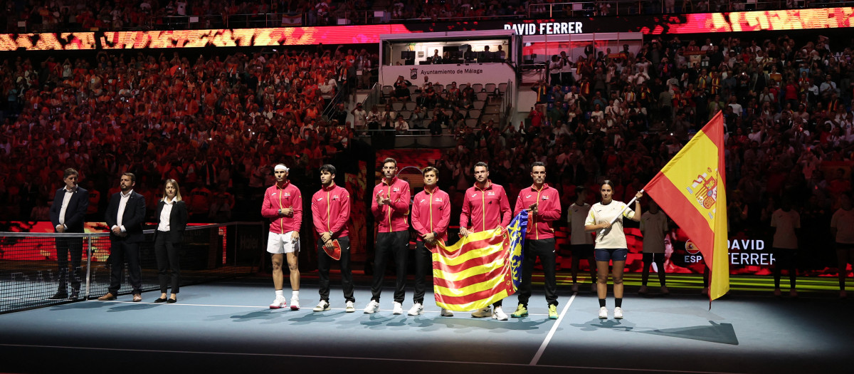 El bonito homenaje del equipo español de Copa Davis a Valencia