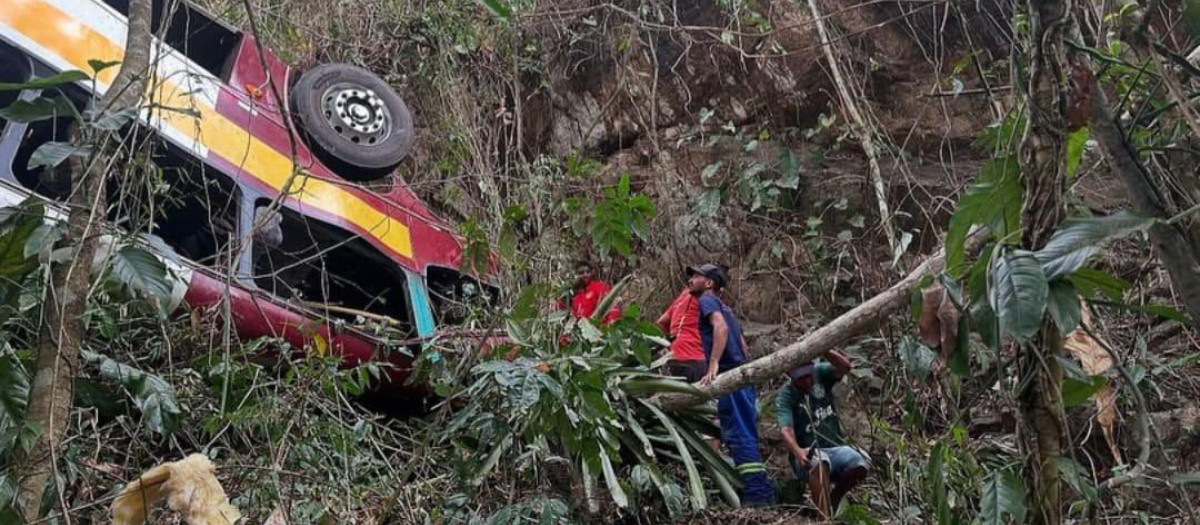 Un accidente de autobús en Alagoas ha dejado, al menos, 17 fallecidos