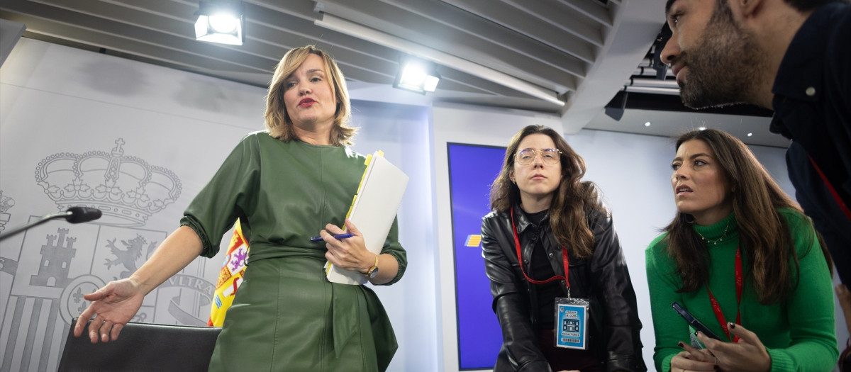 Pilar Alegría, en la rueda de prensa del Consejo de Ministros de este jueves