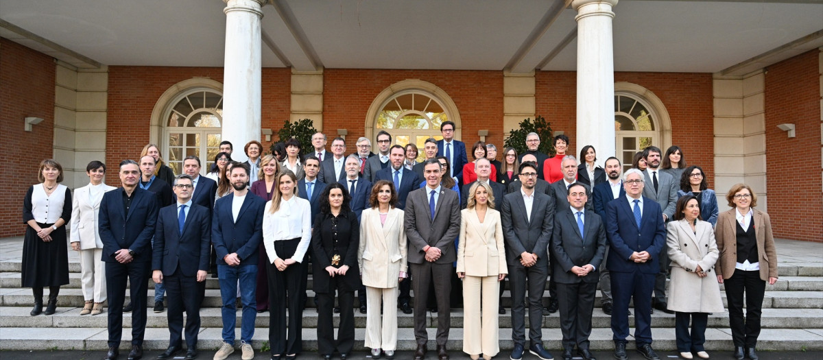 El presidente del Gobierno, Pedro Sánchez, en un encuentro con los asesores científicos ministeriales