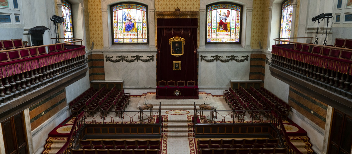 Salón de actos de la sede de la Real Academia Española