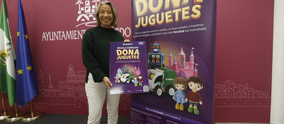 Isabel Albás, en la presentación de la campaña 'Regala sonrisas, dona juguetes'