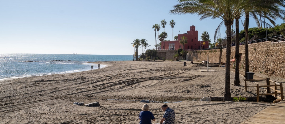 Imagen de la playa de Santa Ana en Benalmádena tras la limpieza realizada.

REMITIDA / HANDOUT por AYUNTAMIENTO DE BENALMÁDENA
Fotografía remitida a medios de comunicación exclusivamente para ilustrar la noticia a la que hace referencia la imagen, y citando la procedencia de la imagen en la firma
05/12/2024