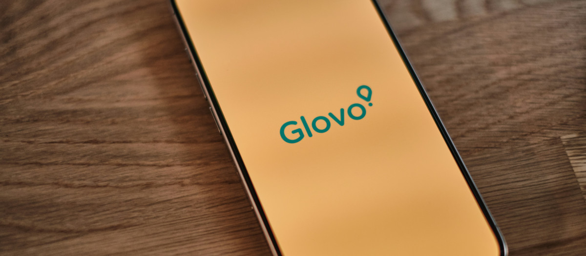 La app de Glovo se actualiza y personaliza la experiencia con el cliente