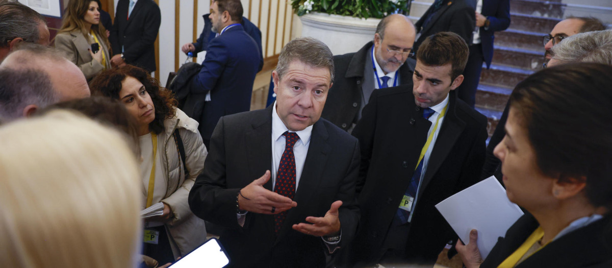 El presidente de Castilla-La Mancha, Emiliano García Page, durante la reunión de la XXVII Conferencia de Presidentes, este viernes