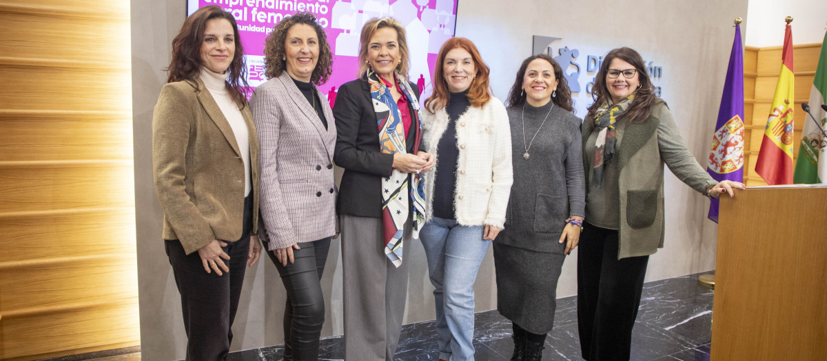 Presentación de las mentorías destinadas al emprendimiento femenino