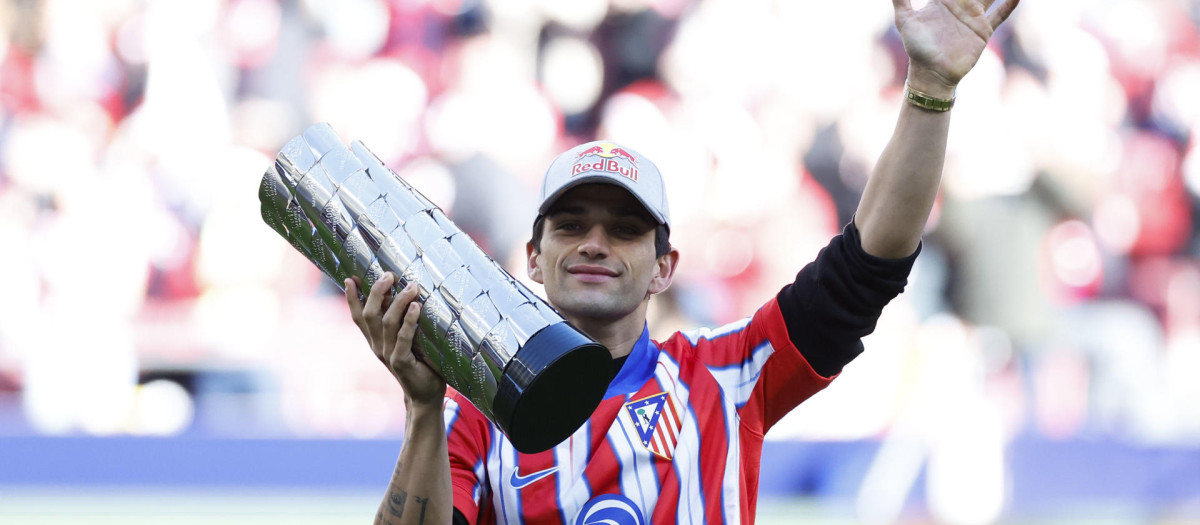 Jorge Martín recibió un homenaje antes del Atlético de Madrid vs Getafe