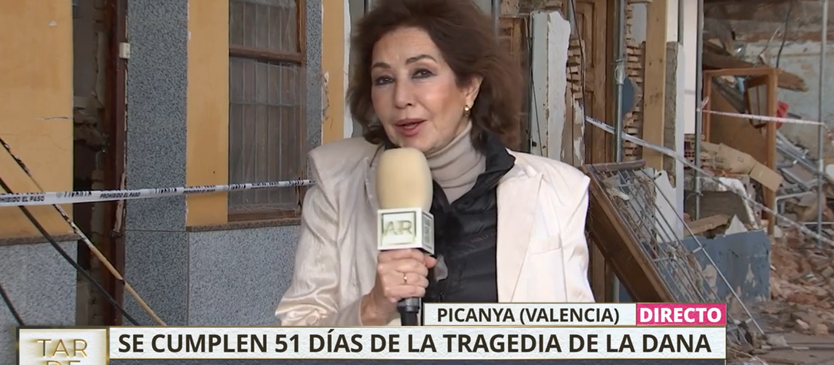 Ana Rosa Quintana, durante su conexión en directo desde Picaña