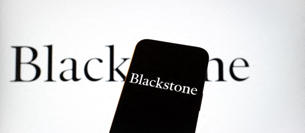 El logo de Blackstone, banco de inversión norteamericano