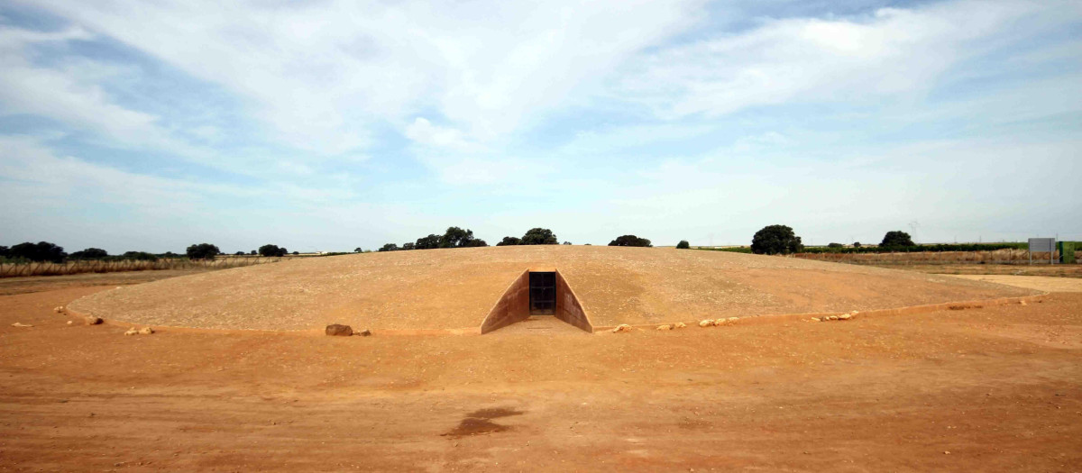 El dolmen de Soto, declarado bien de interés cultural, en la provincia de Huelva