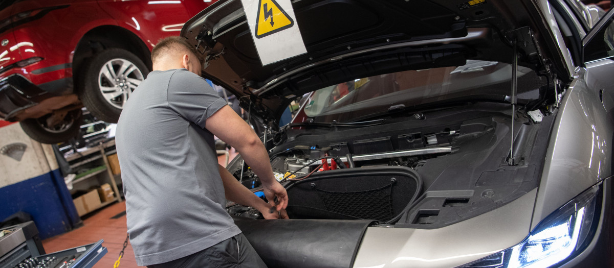 Los coches eléctricos son mucho más sencillos que los de combustible