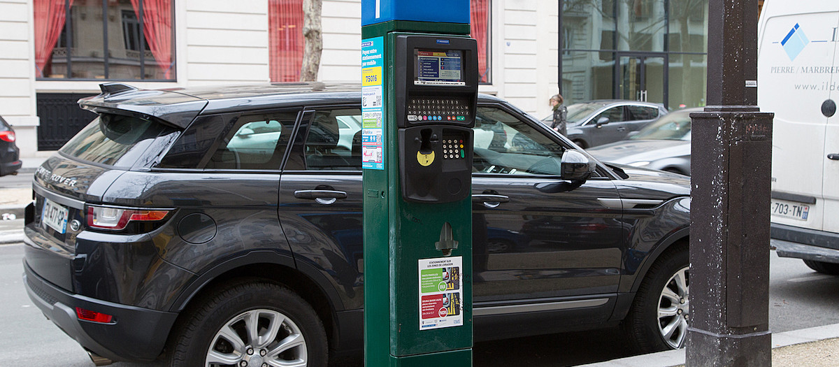 En París las tarifas de aparcamiento son muy elevadas