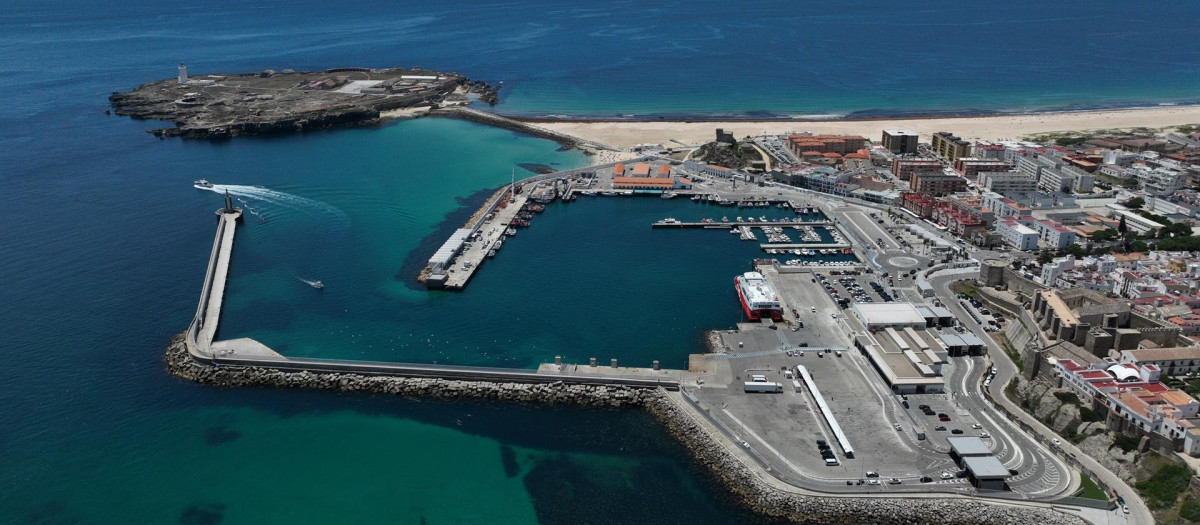 Vista área del puerto de Tarifa